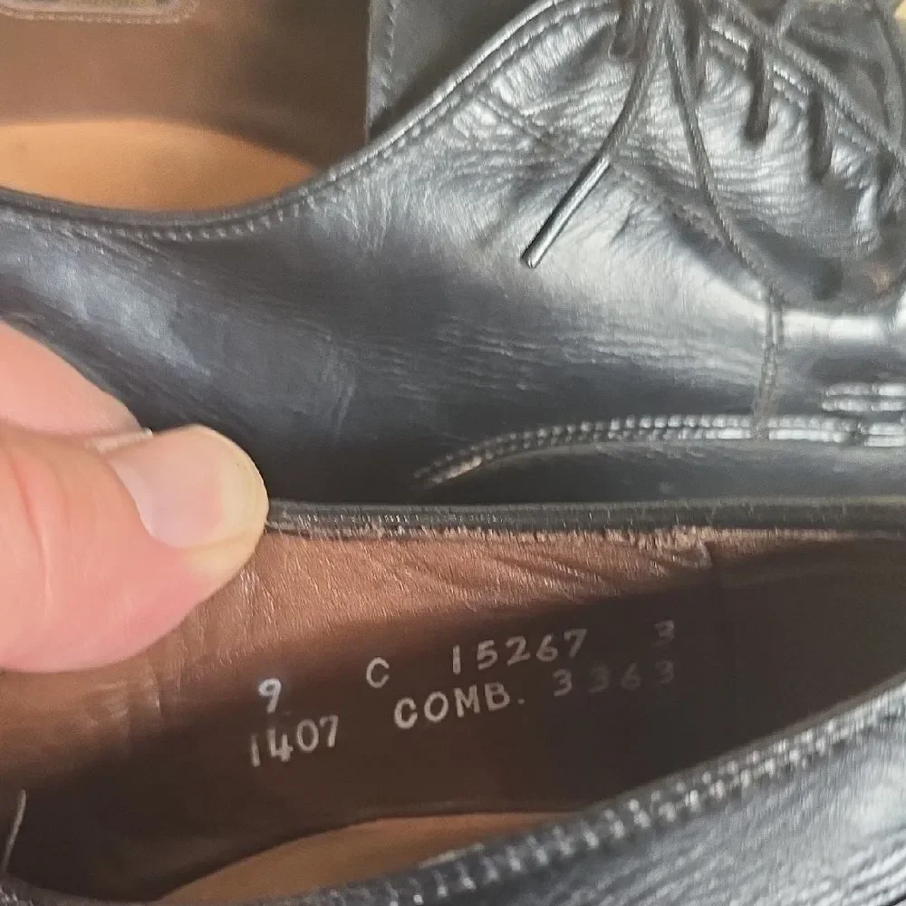 Allen Edmonds Black Leather Men's Derbys